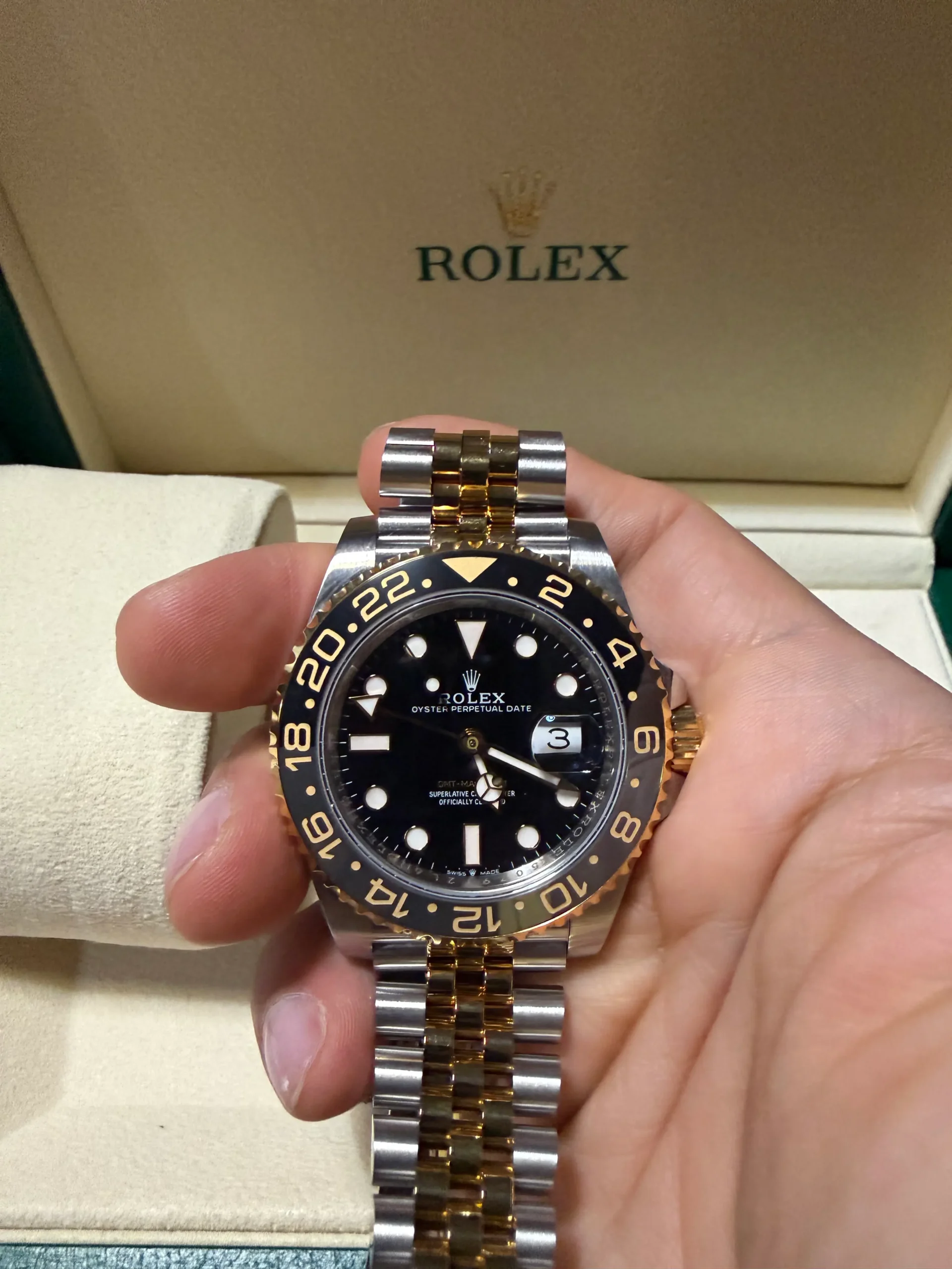 Reloj Profesional Automático – Línea Signature GMT - Imagen 2