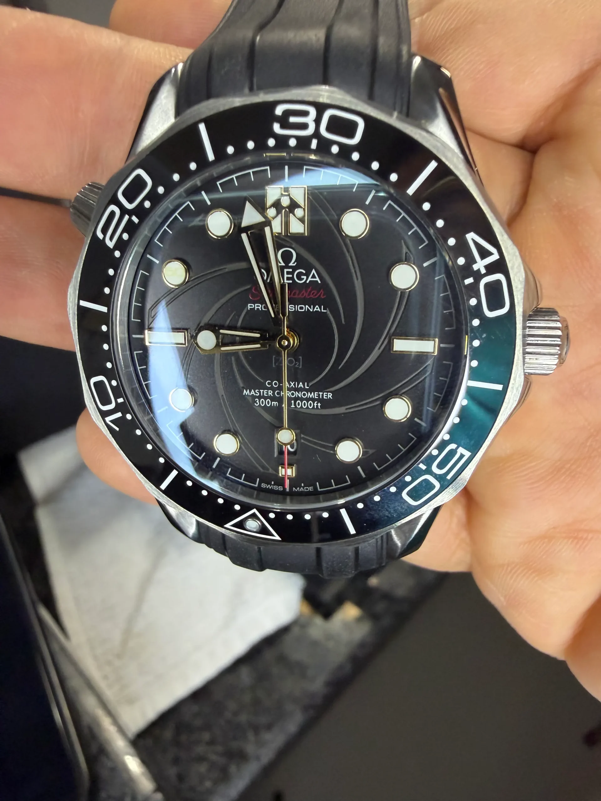 Reloj Cronógrafo Marítimo – Edición "Aquamaster 007 Especial"