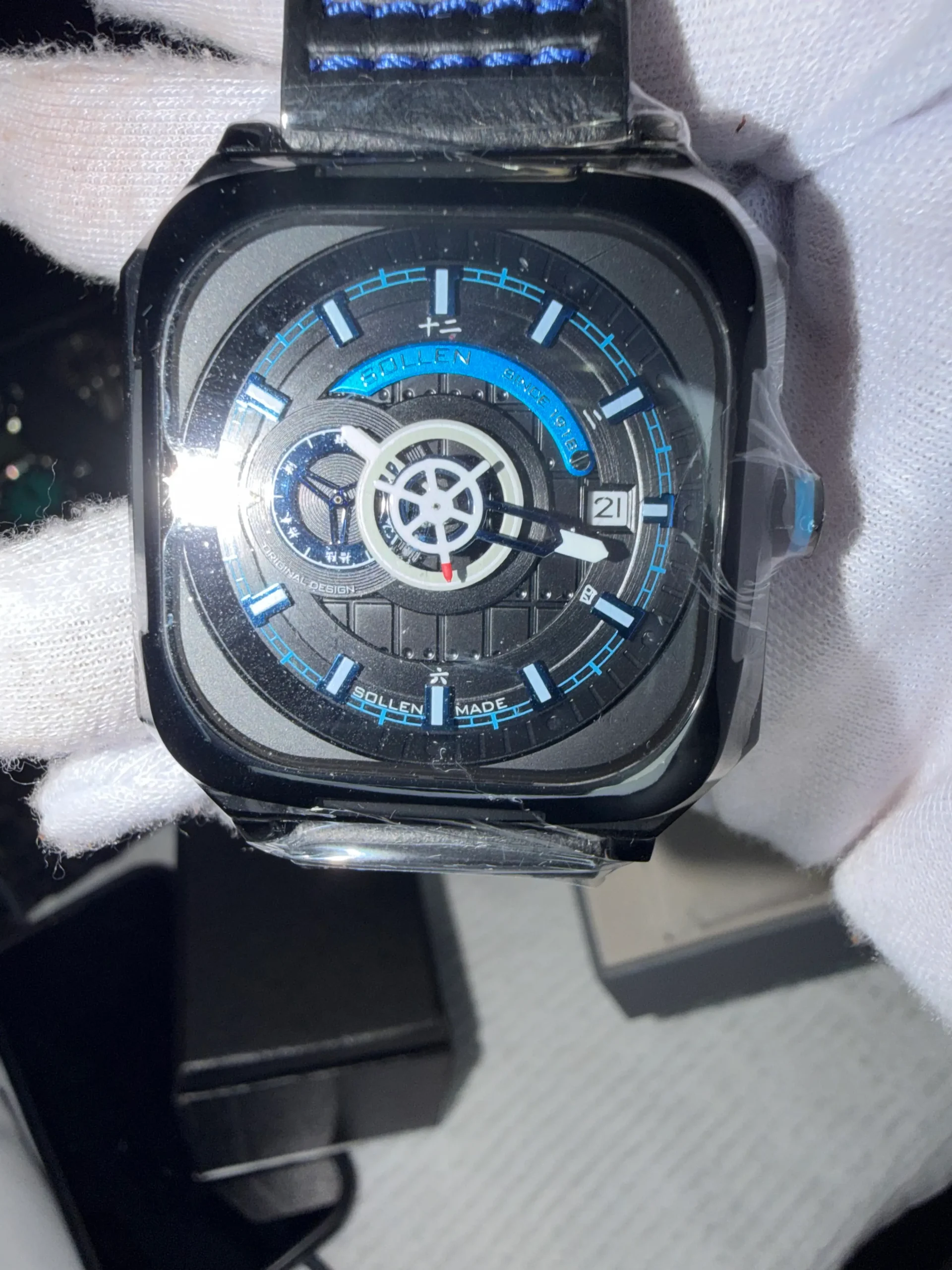 Reloj SOLLEN Automático "Avant-Garde Engine" – Edición Square Original - Imagen 2