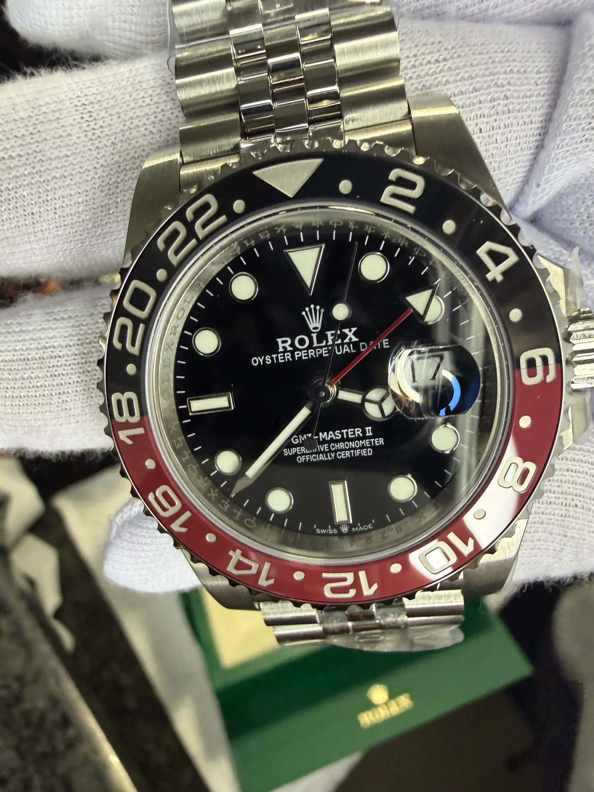 Reloj Profesional de Viaje – Línea Horizon GMT "Classic Coke Edition"