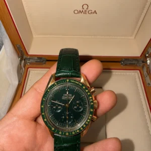 Cronógrafo Maestro de la Luna – Edición Oro Leyenda (Verde & Gold)